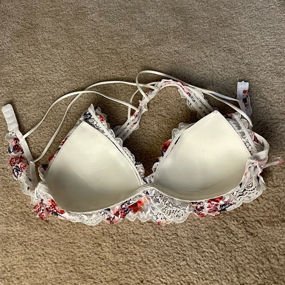 Floral Lingerie Bra - Large - Picture 4 of 4